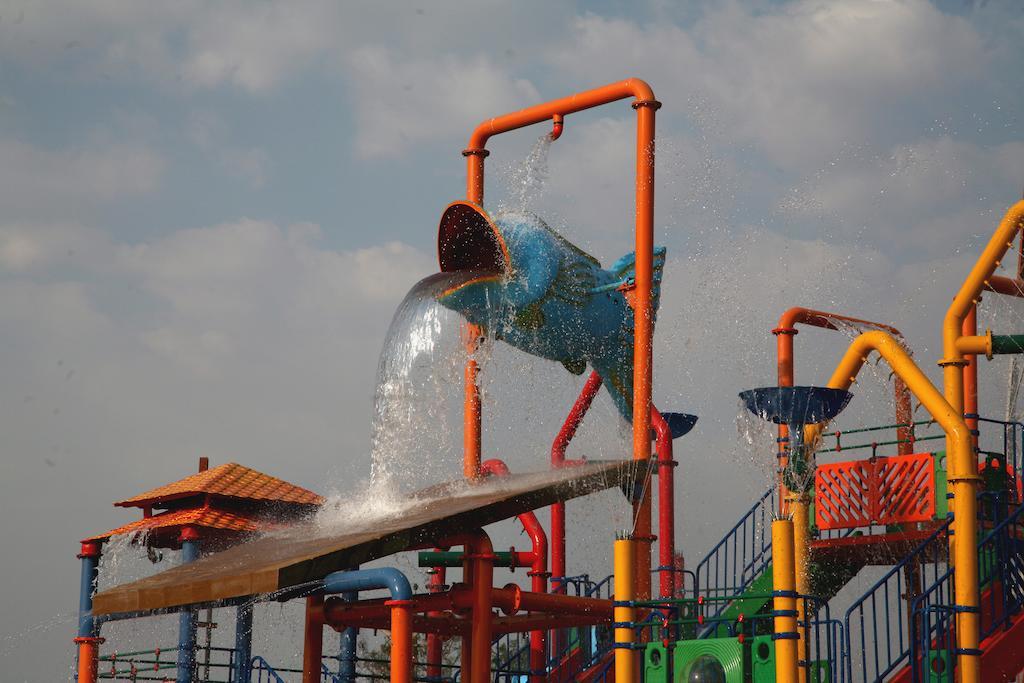 Sentosa Resorts & Water Park Chinchvad Kültér fotó